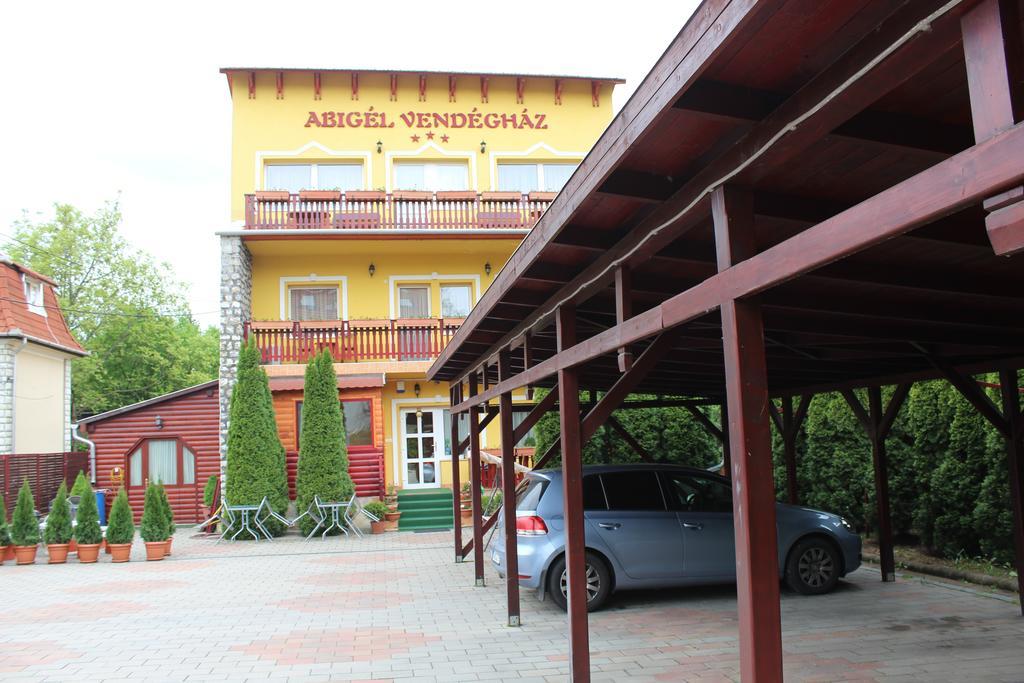 Отель Abigel Vendeghaz Мишкольц Экстерьер фото